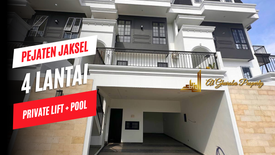 Townhouse dijual dengan 7 kamar tidur di Pejaten Barat, Jakarta
