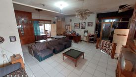 Rumah dijual dengan 4 kamar tidur di Cimanggu, Jawa Barat