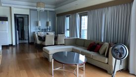 2 Bedroom Condo for rent in San Lorenzo, Metro Manila near MRT-3 Ayala