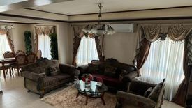 4 Bedroom House for sale in Almanza Dos, Metro Manila