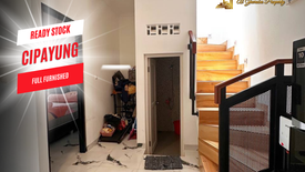 Townhouse dijual dengan 3 kamar tidur di Cipayung, Jakarta