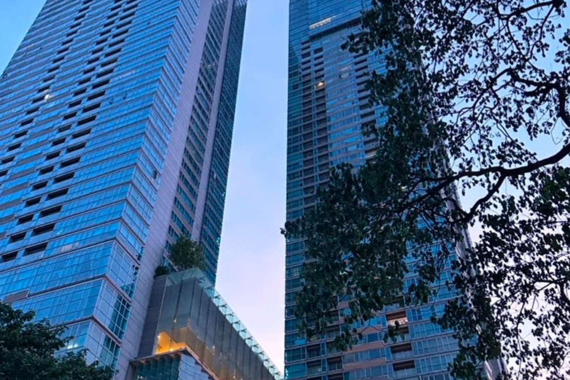 St Francis Shangrila Edsa 3 Bedroom for Sale with 180 degree views, Fully Furnished