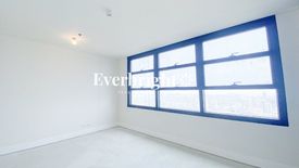 3 Bedroom Condo for sale in San Lorenzo, Metro Manila near MRT-3 Ayala