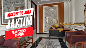 Rumah dijual dengan 4 kamar tidur di Bambu Apus, Jakarta