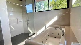 6 Bedroom House for sale in Almanza Dos, Metro Manila