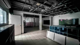 Commercial for sale in Veterans Village, Metro Manila near LRT-1 Roosevelt