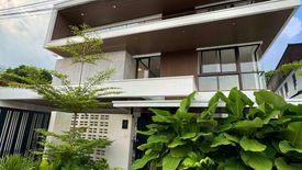 7 Bedroom House for sale in Bagong Lipunan Ng Crame, Metro Manila near MRT-3 Santolan