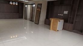 4 Bedroom House for sale in Bagong Pag-Asa, Metro Manila near MRT-3 North Avenue