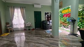 Rumah dijual dengan 4 kamar tidur di Cimone, Banten