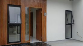 Rumah dijual dengan 3 kamar tidur di Ciputat, Banten