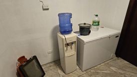 4 Bedroom House for rent in San Lorenzo, Metro Manila near MRT-3 Ayala