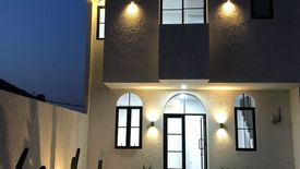 Rumah dijual dengan 4 kamar tidur di Cilangkap, Jakarta