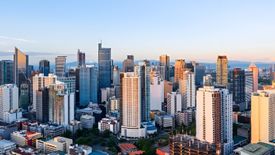 Condo for sale in Urdaneta, Metro Manila near MRT-3 Ayala