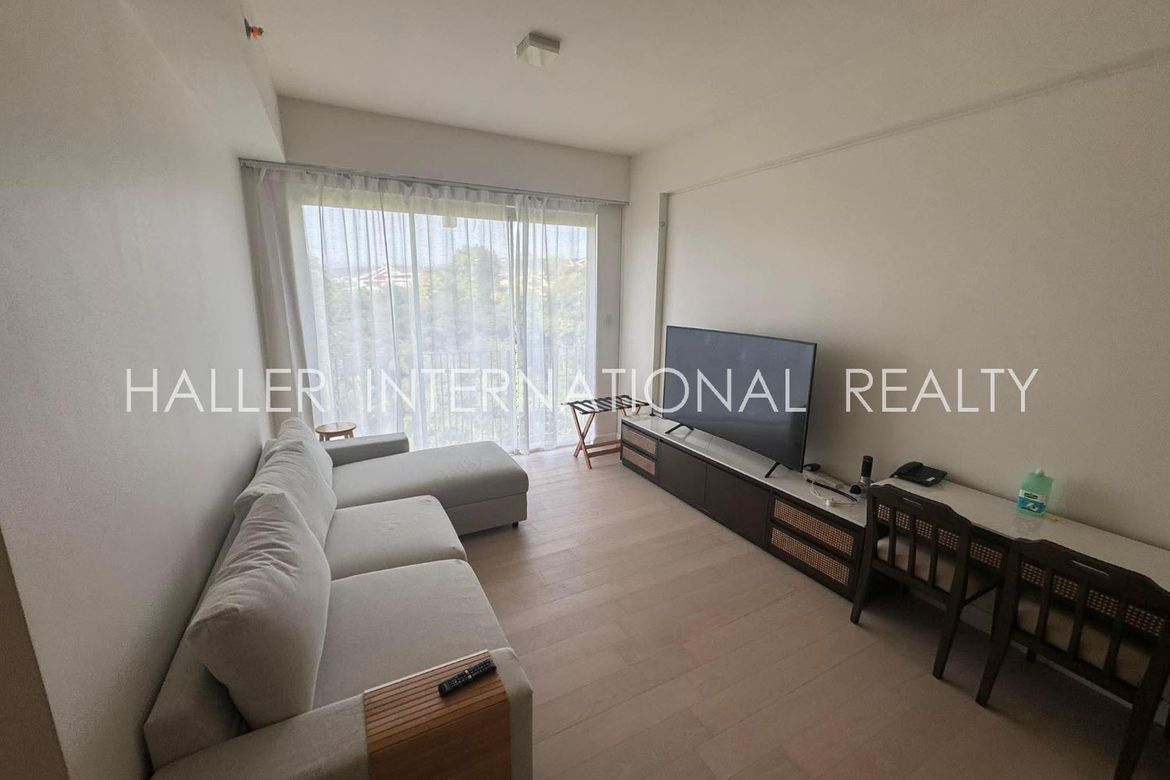 8X 32 Sanson Buri Bldg