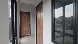 Rumah dijual dengan 4 kamar tidur di Pondok Labu, Jakarta