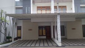 Rumah dijual dengan 4 kamar tidur di Ciganjur, Jakarta