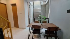 Rumah dijual dengan 4 kamar tidur di Pejaten Barat, Jakarta