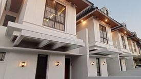 Rumah dijual dengan 4 kamar tidur di Jati Mekar, Jawa Barat