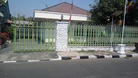 4 Bedroom House for sale in Ngampel, East Java