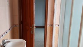 Rumah dijual dengan 6 kamar tidur di Kenjeran, Jawa Timur