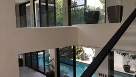 4 Bedroom House for sale in New Alabang Village, Metro Manila