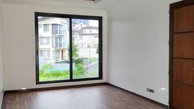 5 Bedroom House for rent in McKinley Hill Village, McKinley Hill, Metro Manila