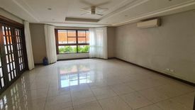 4 Bedroom Condo for rent in Urdaneta, Metro Manila near MRT-3 Buendia