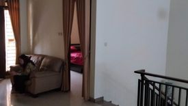 Rumah dijual atau disewa dengan 5 kamar tidur di Binong, Jawa Barat
