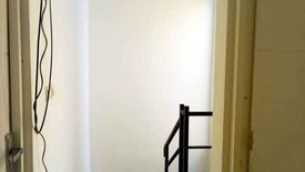 Rumah disewa dengan 3 kamar tidur di Waru, Jawa Timur