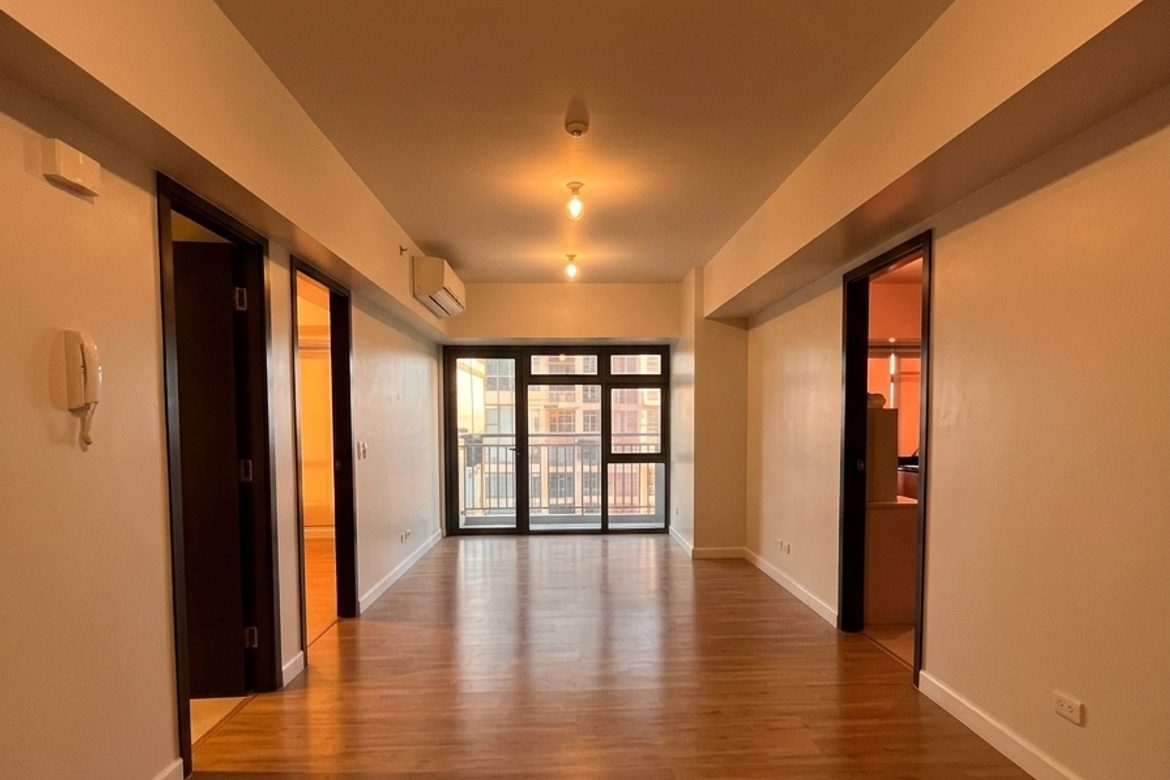 Huge discount Php 14.5M to Php 13.1M - 2BR with 1 parking