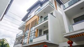 5 Bedroom House for sale in Addition Hills, Metro Manila