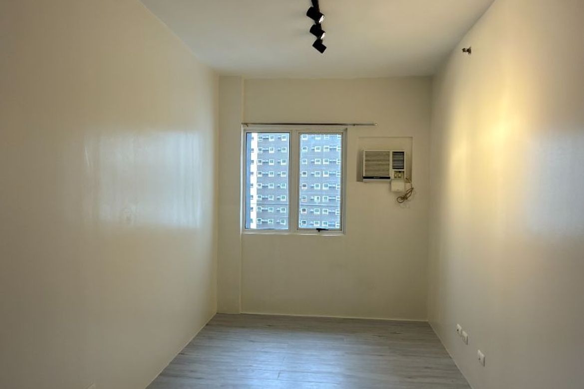 1BR Condominium 28.26 SQM for sale - Shaw Boulevard, Mandaluyong City