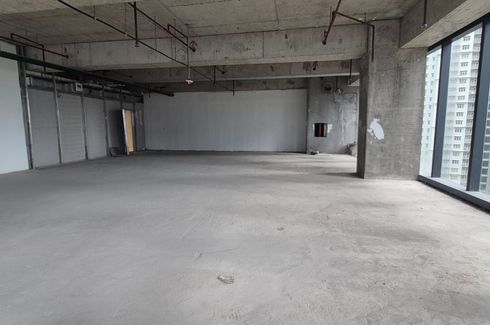 Commercial for sale in Pinyahan, Metro Manila near MRT-3 Kamuning, Quezon City, Metro Manila