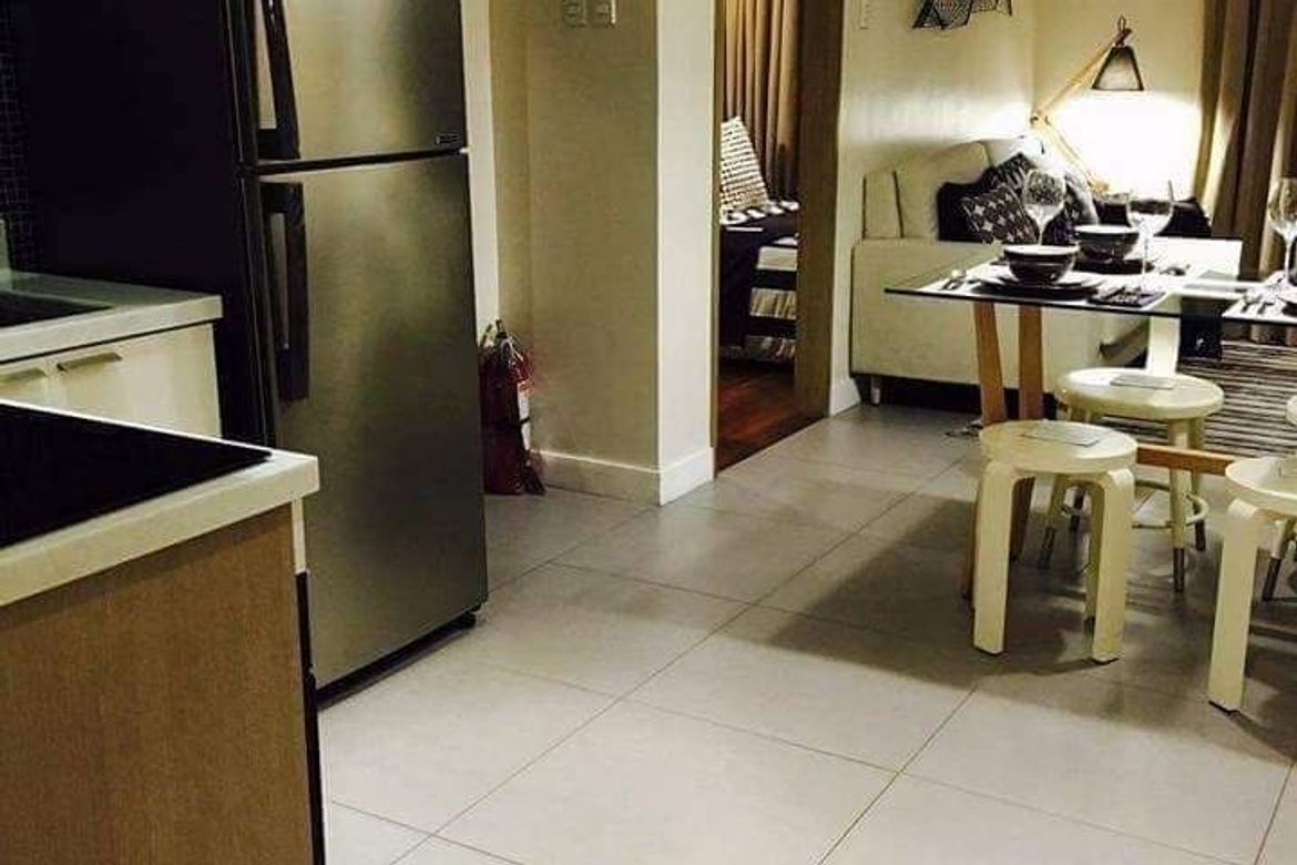 Modern Executive Studio unit Rent To Own Condo in Mandaluyong connected to MRT3 train Boni Edsa near Ortigas Bonifacio Global City