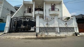 Rumah dijual dengan 6 kamar tidur di Cipinang Cempedak, Jakarta