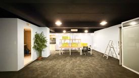 Office for sale in San Lorenzo, Metro Manila
