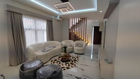 5 Bedroom House for sale in Santo Rosario, Pampanga