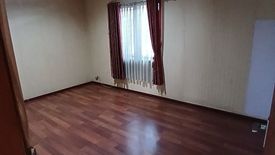 Rumah dijual dengan 3 kamar tidur di Antapani Tengah, Jawa Barat