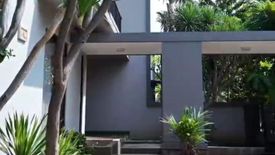 5 Bedroom House for sale in Suko Manunggal, East Java