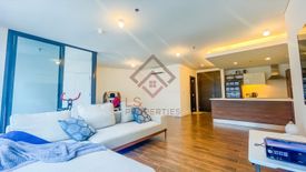 2 Bedroom Condo for sale in Urdaneta, Metro Manila near MRT-3 Ayala