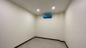 5 Bedroom House for sale in Matandang Balara, Metro Manila