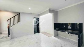 Rumah dijual dengan 3 kamar tidur di Serpong, Banten