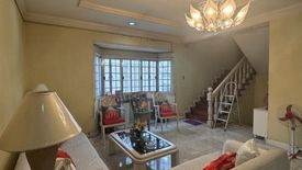 4 Bedroom House for sale in Addition Hills, Metro Manila