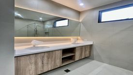 4 Bedroom House for sale in Batasan Hills, Metro Manila