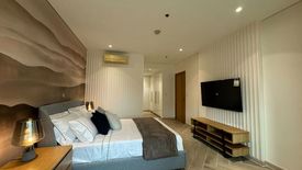 2 Bedroom Condo for rent in Park Terraces, San Lorenzo, Metro Manila near MRT-3 Ayala