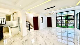 4 Bedroom House for sale in Talon Dos, Metro Manila