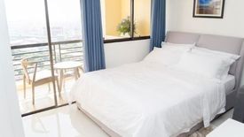 Condo for sale in San Lorenzo, Metro Manila