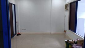 6 Bedroom House for sale in Don Bosco, Metro Manila