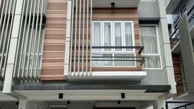 3 Bedroom House for sale in Tandang Sora, Metro Manila