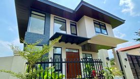 5 Bedroom House for sale in Almanza Dos, Metro Manila